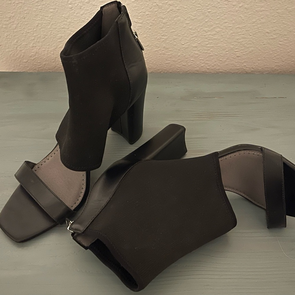 Adrienne Vittadini Black Heeled Boots